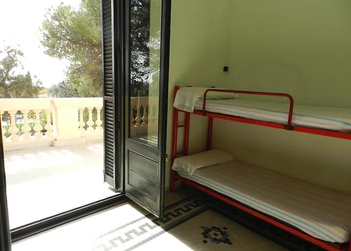 بيت شباب El Masnou